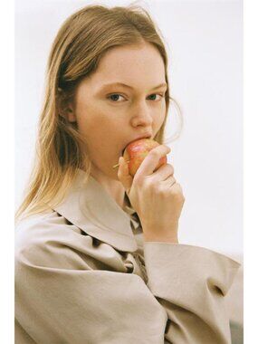 ZARA RUFFLED CROPPED TRENCH COAT